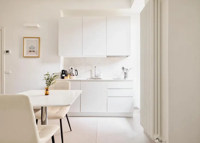 Stylish Studio Near Porta Garibaldi & Metro By Stay Mastery